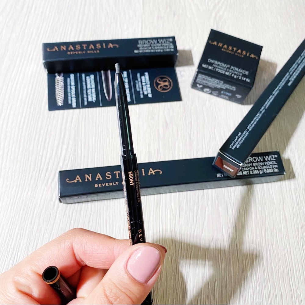 SOLD❌ NEW Anastasia Beverley Hills Brow Wiz Dipbrow Pomade Ebony - Picture 5 of 6